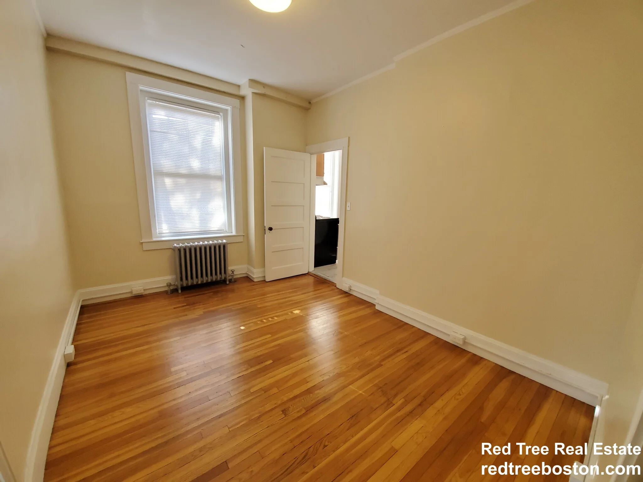 1 bed, 1 bath apartment for rent at 31 Herrick Rd Unit 3, Newton Center — photo 9 of 10