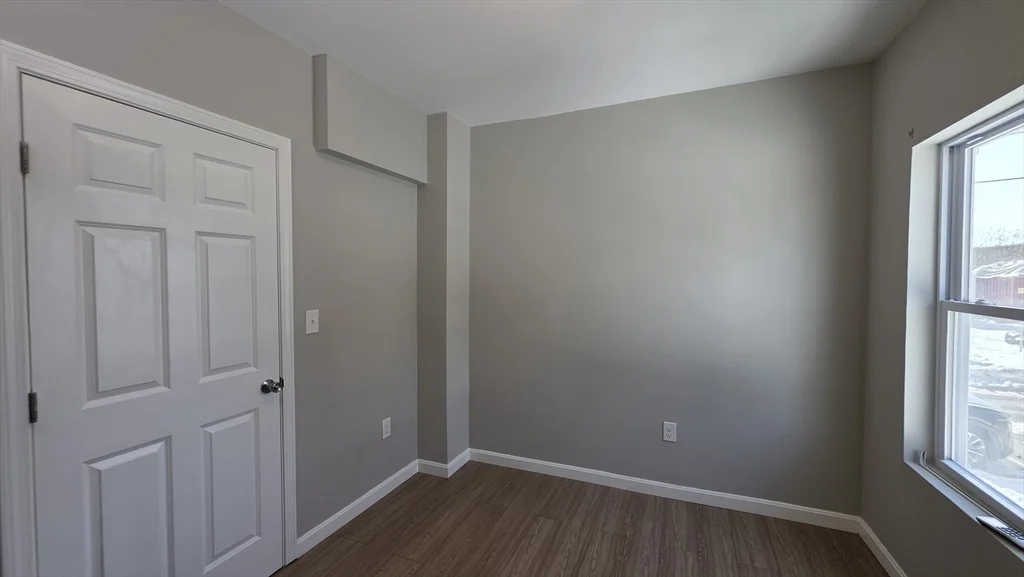 2 bed, 1 bath apartment for rent at 31 Hicks St Unit 1, New Bedford — photo 17 of 27