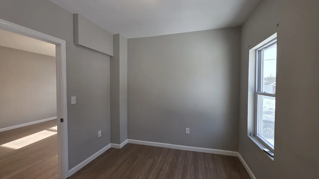 2 bed, 1 bath apartment for rent at 31 Hicks St Unit 1, New Bedford — photo 18 of 27
