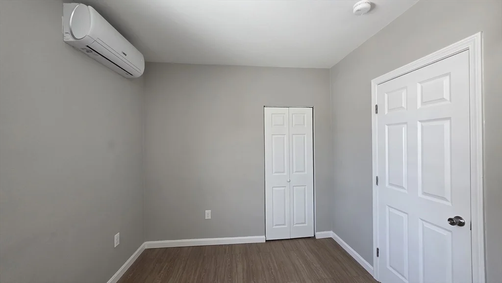 2 bed, 1 bath apartment for rent at 31 Hicks St Unit 1, New Bedford — photo 14 of 27