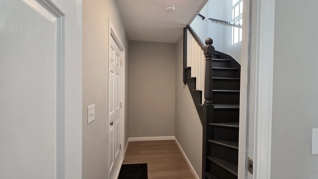 2 bed, 1 bath apartment for rent at 31 Hicks St Unit 1, New Bedford — photo 24 of 27