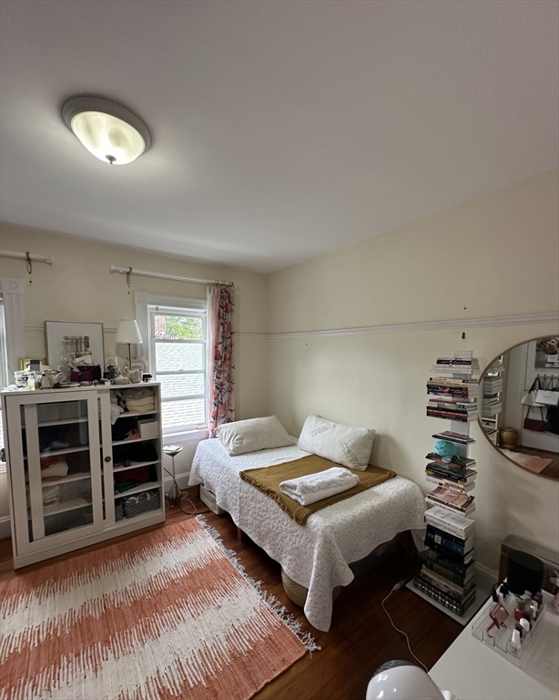 3 bed, 1 bath apartment for rent at 31 Hobson St Unit 31, Brighton — photo 4 of 9