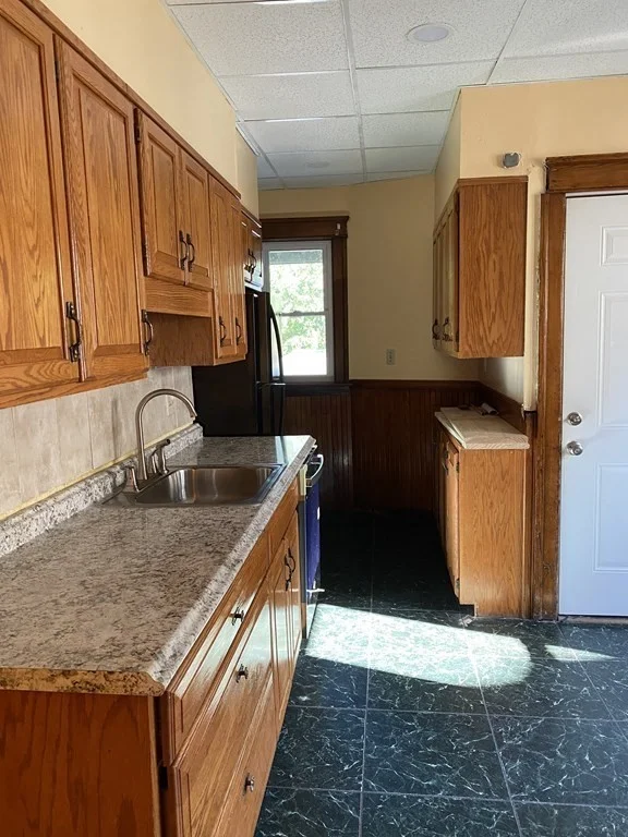 3 bed, 1 bath apartment for rent at 31 Hollywood St Unit 2, Worcester — photo 3 of 13