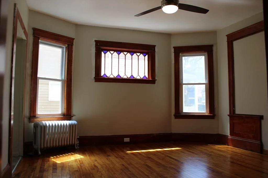 3 bed, 1 bath apartment for rent at 31 Hollywood Unit 1, Worcester — photo 13 of 15