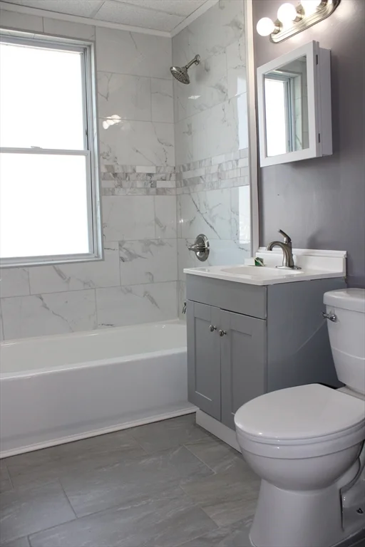 3 bed, 1 bath apartment for rent at 31 Hollywood Unit 1, Worcester — photo 6 of 15