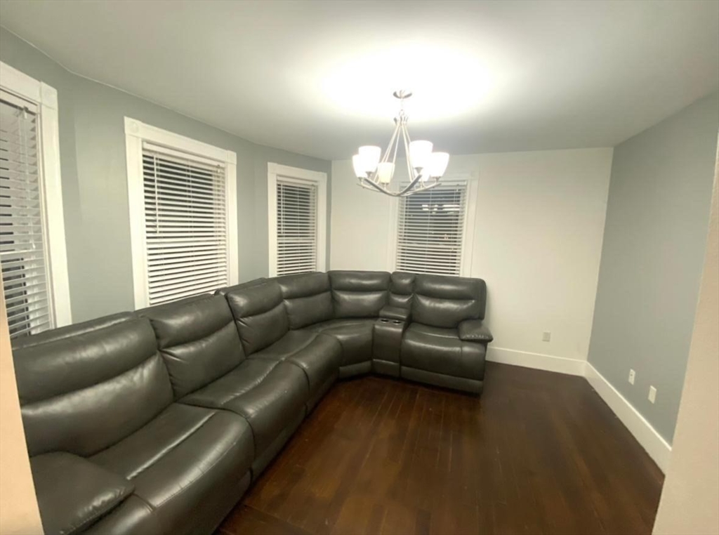 2 bed, 1 bath apartment for rent at 31 Houston Ave Unit 2, Saugus — photo 3 of 9