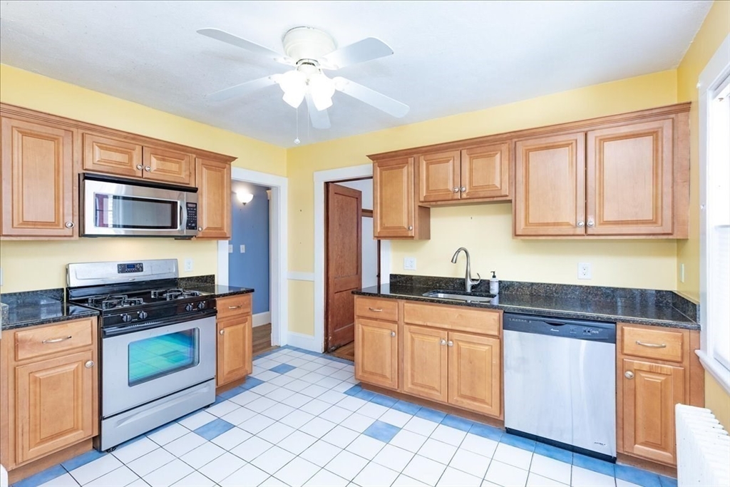 2 bed, 1 bath apartment for rent at 31 Iona St Unit 1, Roslindale — photo 9 of 29