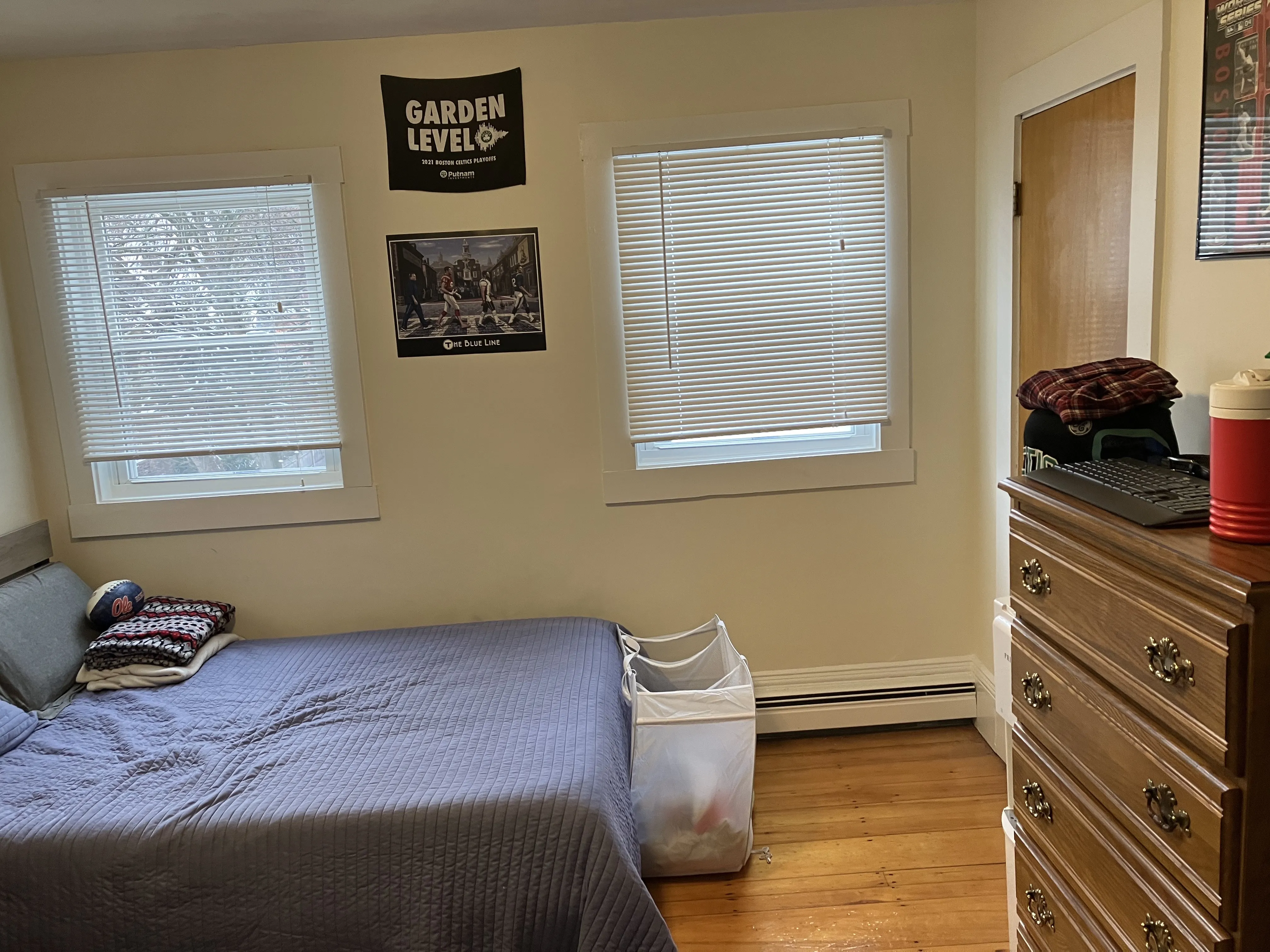 3 bed, 1 bath apartment for rent at 31 Jay St Unit 3, Riverside — photo 6 of 10