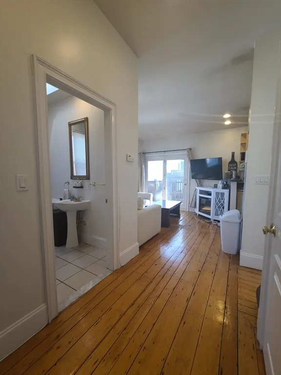 2 bed, 1 bath apartment for rent at 31 Jenkins St Unit 3, South Boston — photo 25 of 38