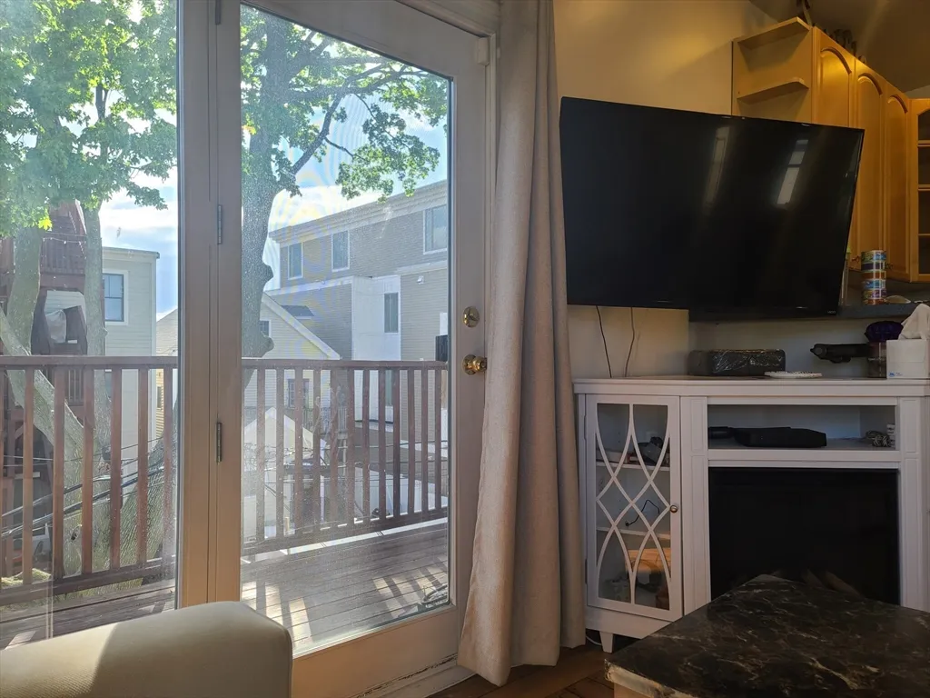 2 bed, 1 bath apartment for rent at 31 Jenkins St Unit 3, South Boston — photo 5 of 38
