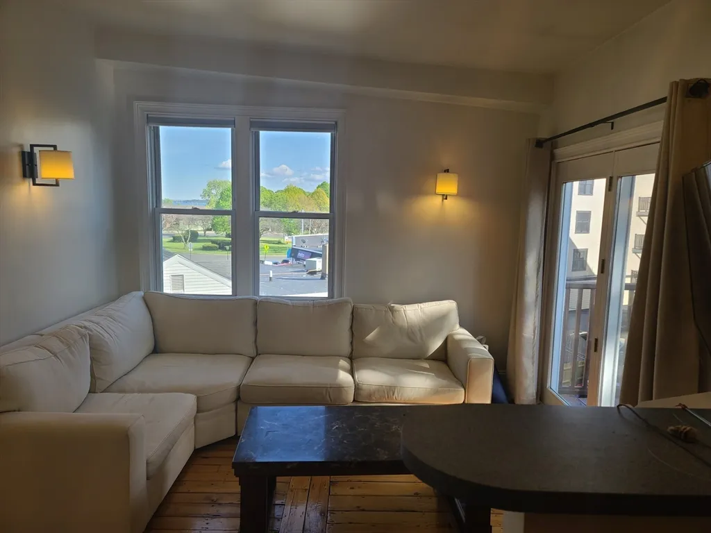 2 bed, 1 bath apartment for rent at 31 Jenkins St Unit 3, South Boston — photo 14 of 38