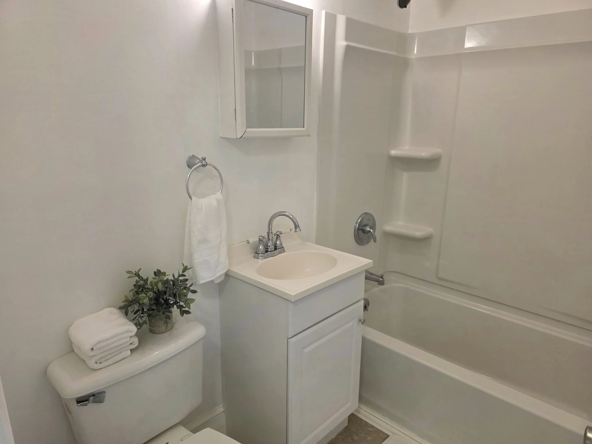 2 bed, 1 bath apartment for rent at 31 Jones Ter Unit 22, Stoughton — photo 8 of 19