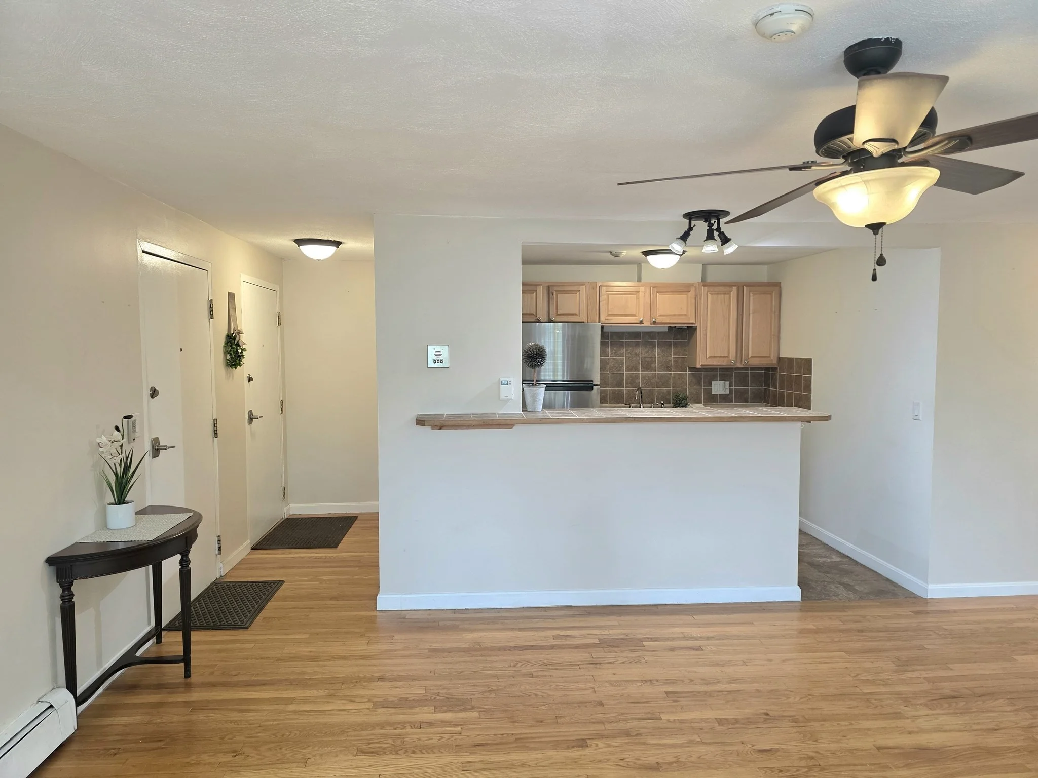 2 bed, 1 bath apartment for rent at 31 Jones Ter Unit 22, Stoughton — photo 1 of 19
