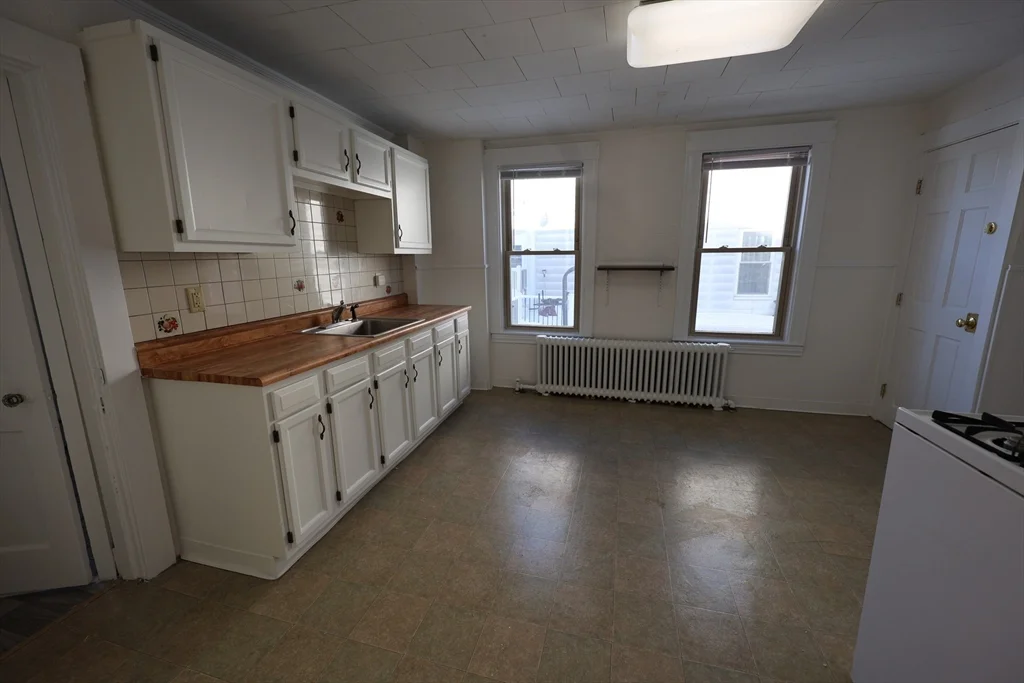 1 bed, 1 bath apartment for rent at 31 June St Unit 1, Roslindale — photo 6 of 11
