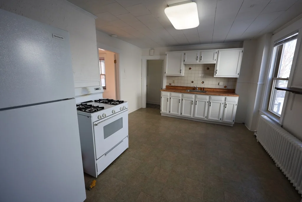 1 bed, 1 bath apartment for rent at 31 June St Unit 1, Roslindale — photo 9 of 11