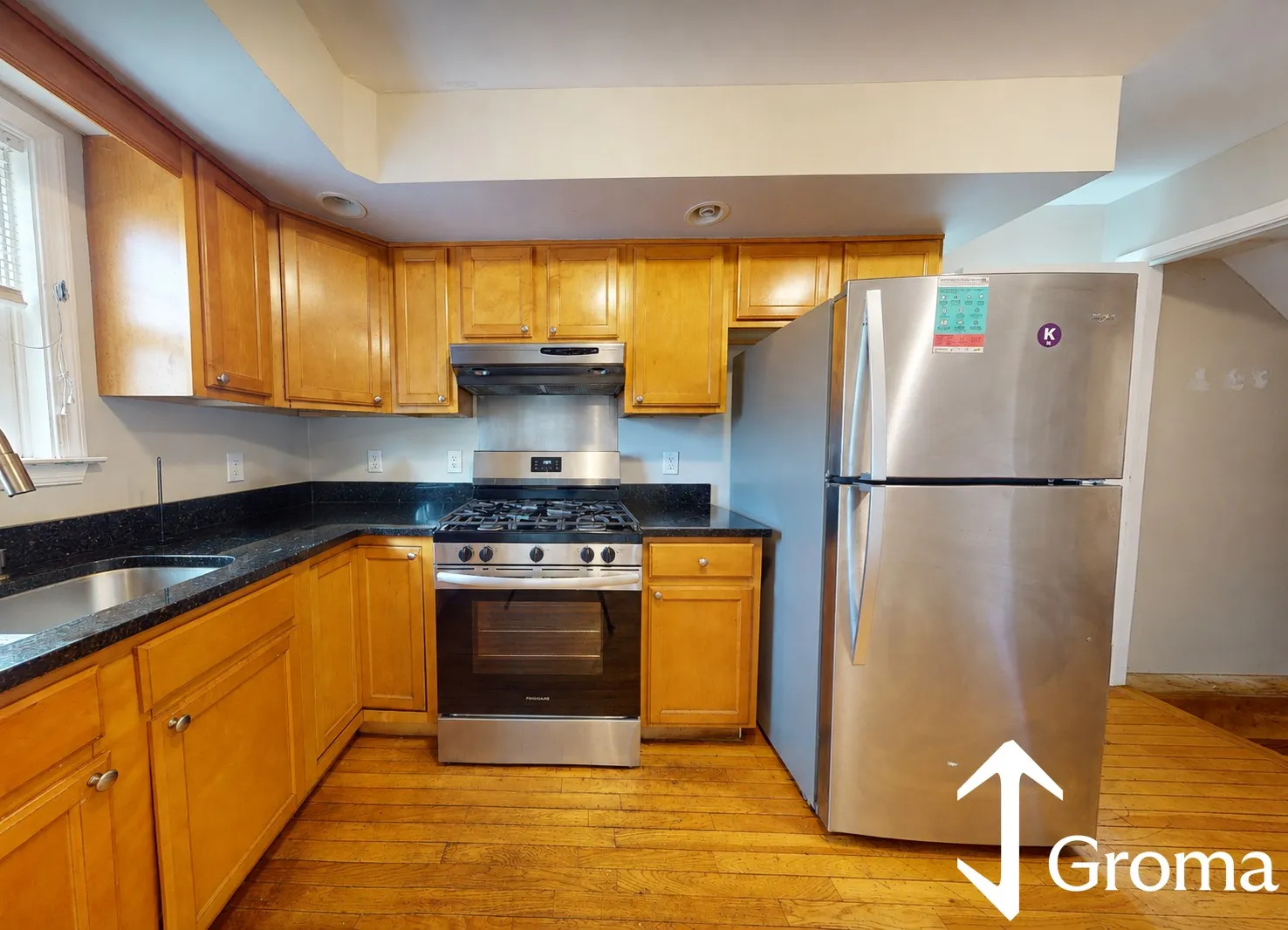 5 bed, 2.5 bath apartment for rent at 31 Juniper St Unit 1, Roxbury