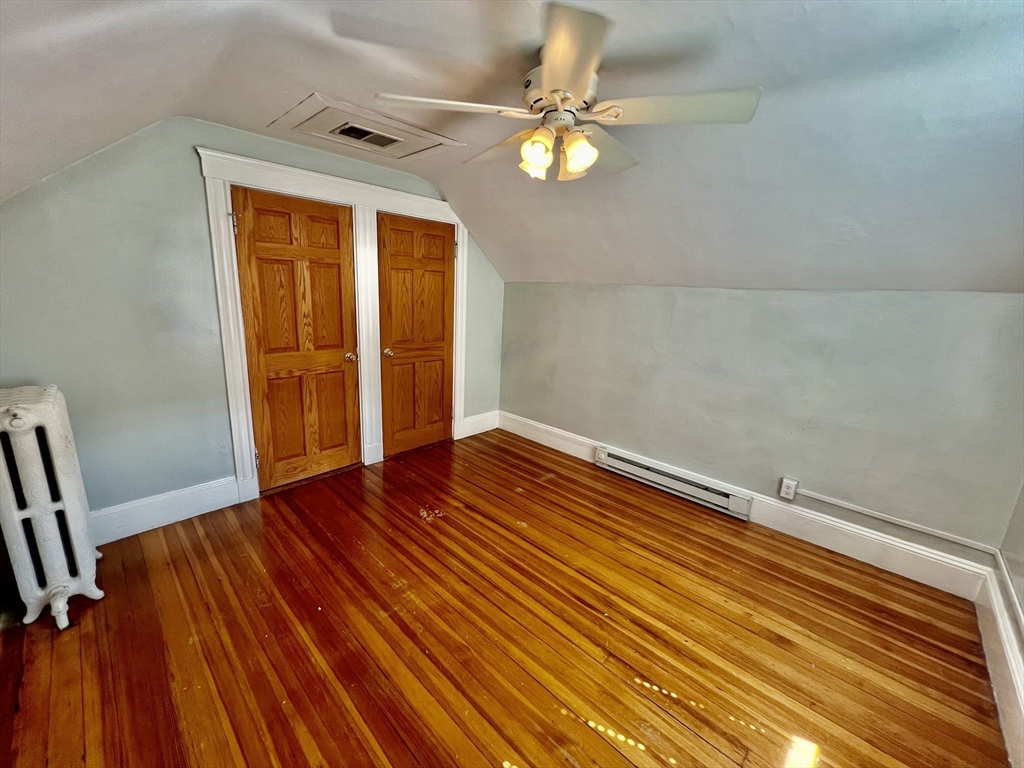 5 bed, 2 bath apartment for rent at 31 Justin Rd Unit 2, Oak Square — photo 14 of 28