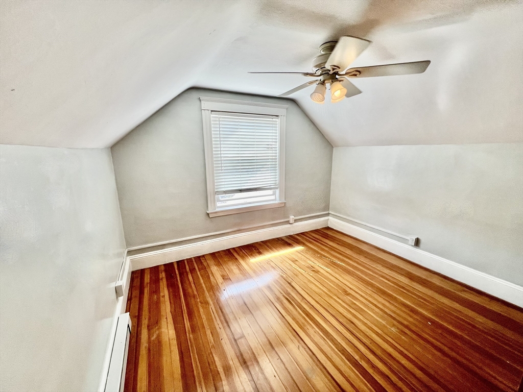 5 bed, 2 bath apartment for rent at 31 Justin Rd Unit 2, Oak Square — photo 13 of 28