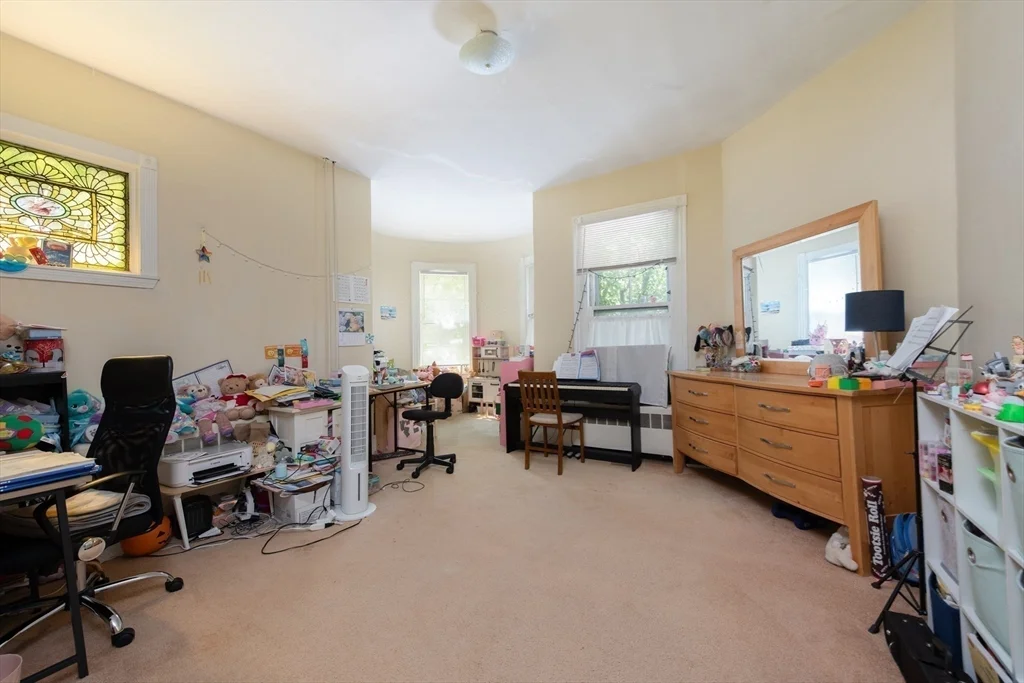 2 bed, 1 bath apartment for rent at 31 Kent Sq Unit 1, Coolidge Corner — photo 10 of 19