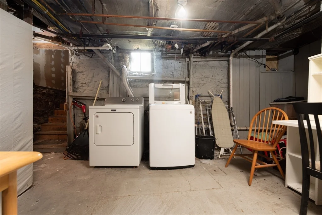 2 bed, 1 bath apartment for rent at 31 Kent Sq Unit 1, Coolidge Corner — photo 13 of 19