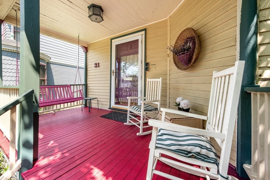 2 bed, 1 bath apartment for rent at 31 Kent Sq Unit 1, Coolidge Corner — photo 1 of 19