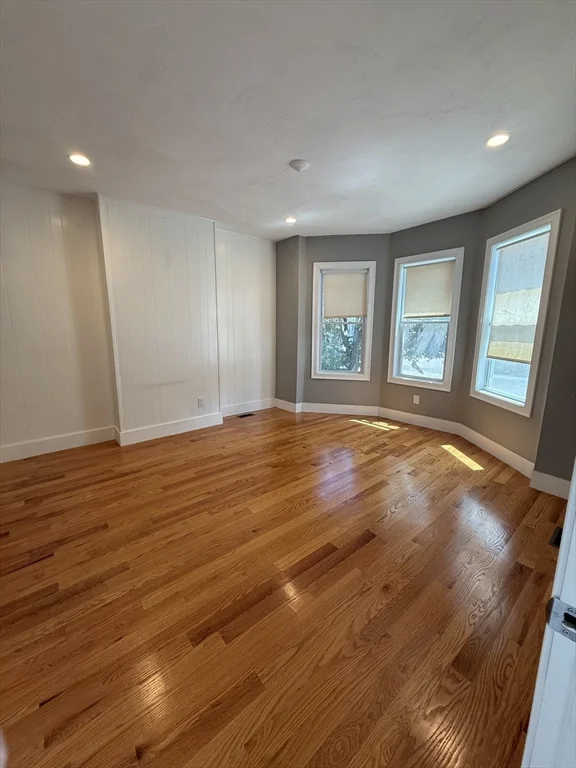 4 bed, 3 bath apartment for rent at 31 Ladd St Unit 31, Watertown — photo 4 of 21