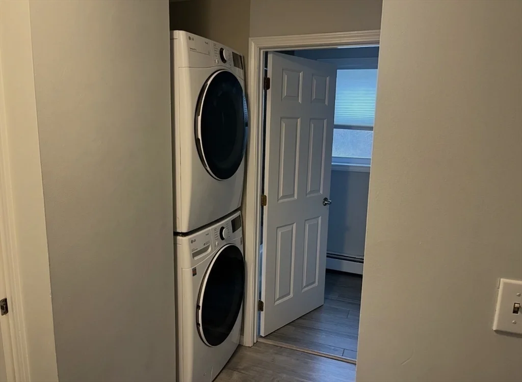 2 bed, 1 bath apartment for rent at 31 Lantern Ln Unit 2, Dracut — photo 7 of 7