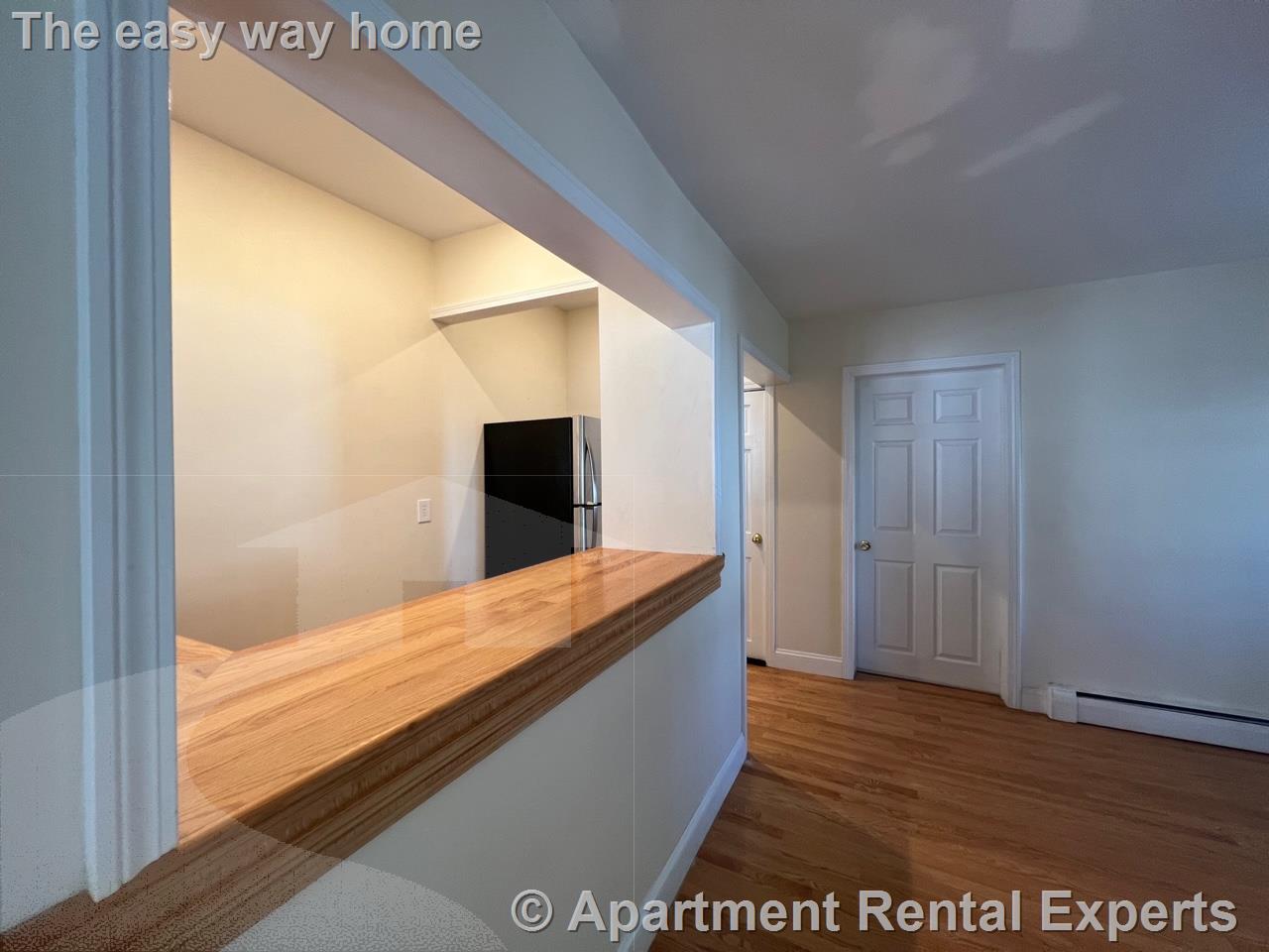 3 bed, 1 bath apartment for rent at 31 Laurel St, Spring Hill — photo 8 of 18