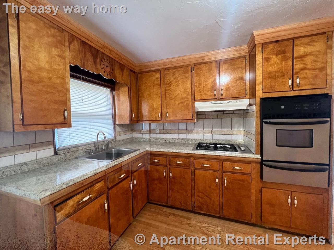 3 bed, 1 bath apartment for rent at 31 Laurel St, Spring Hill — photo 10 of 18