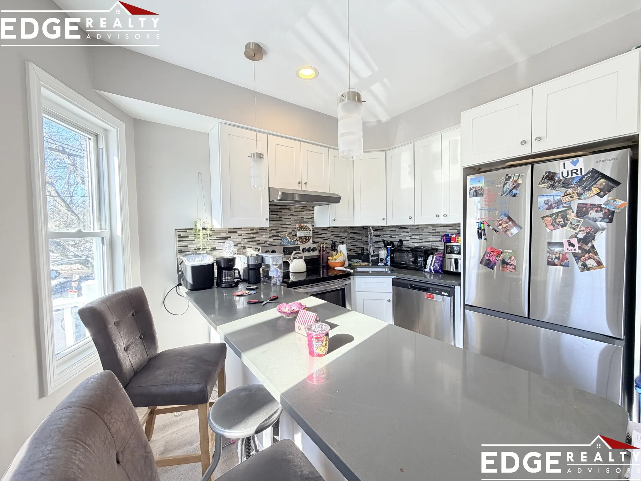 5 bed, 2 bath apartment for rent at 31 Long Ave Unit 2, Brighton — photo 2 of 10