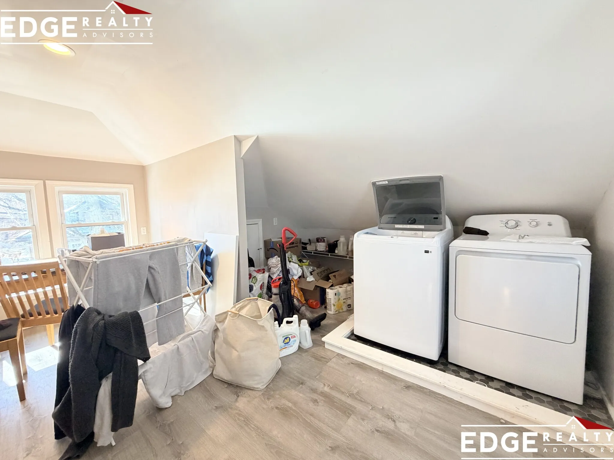5 bed, 2 bath apartment for rent at 31 Long Ave Unit 2, Brighton — photo 9 of 10