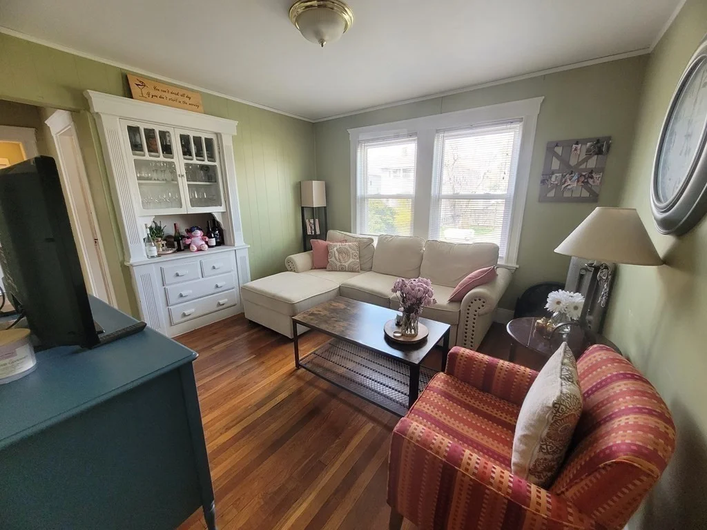 3 bed, 1 bath apartment for rent at 31 Lyman Ave Unit 31, Medford — photo 4 of 15