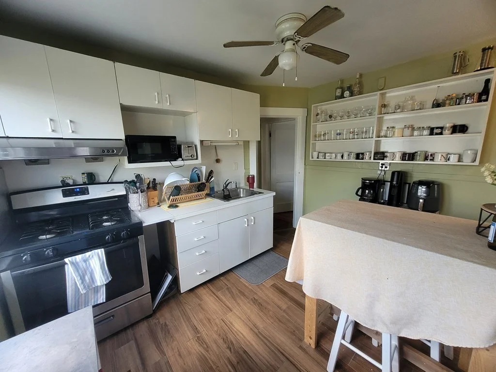 3 bed, 1 bath apartment for rent at 31 Lyman Ave Unit 31, Medford — photo 2 of 15
