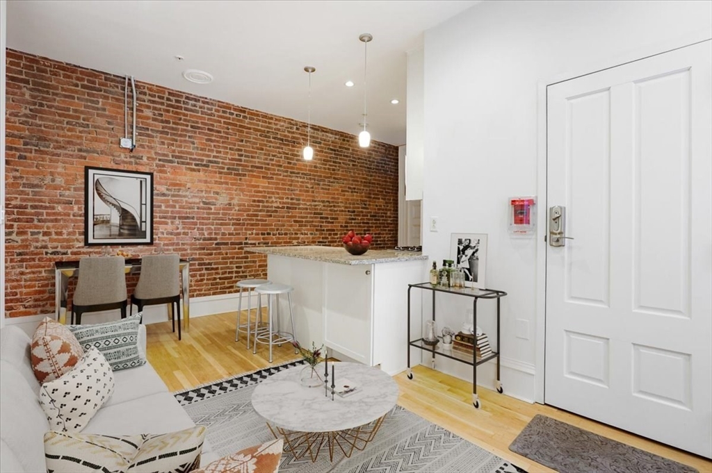 2 bed, 1 bath apartment for rent at 31 Massachusetts Ave Unit 1-2, Back Bay — photo 3 of 10