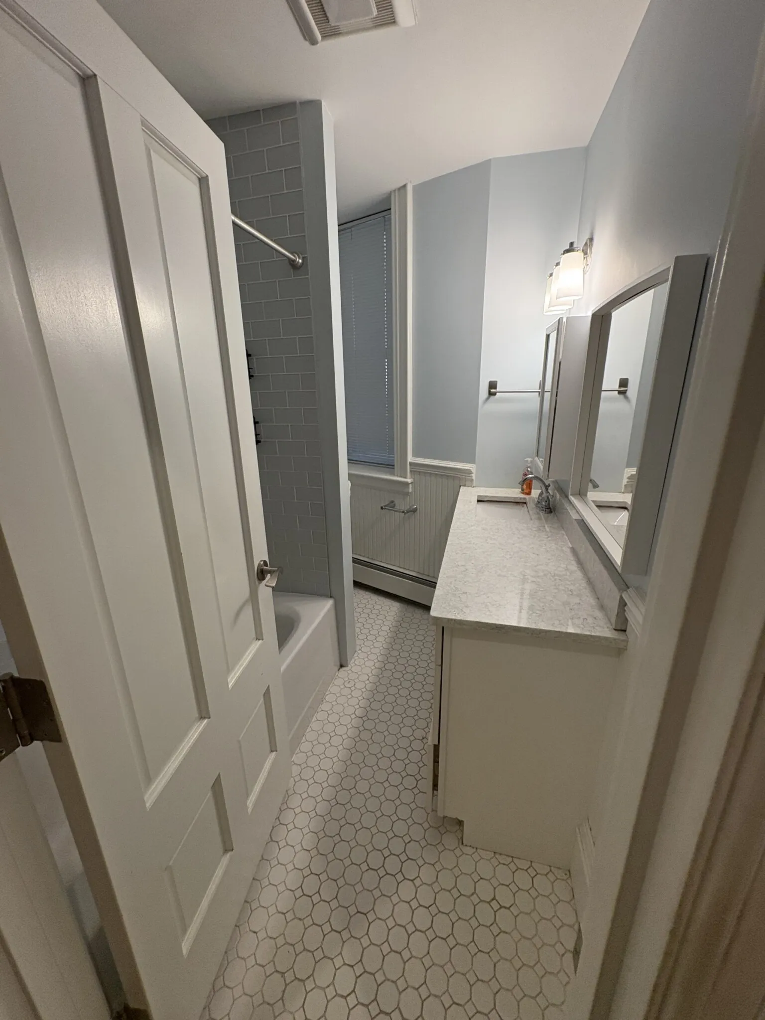 2 bed, 1 bath apartment for rent at 31 Massachusetts Ave Unit 1-3, Back Bay — photo 2 of 18