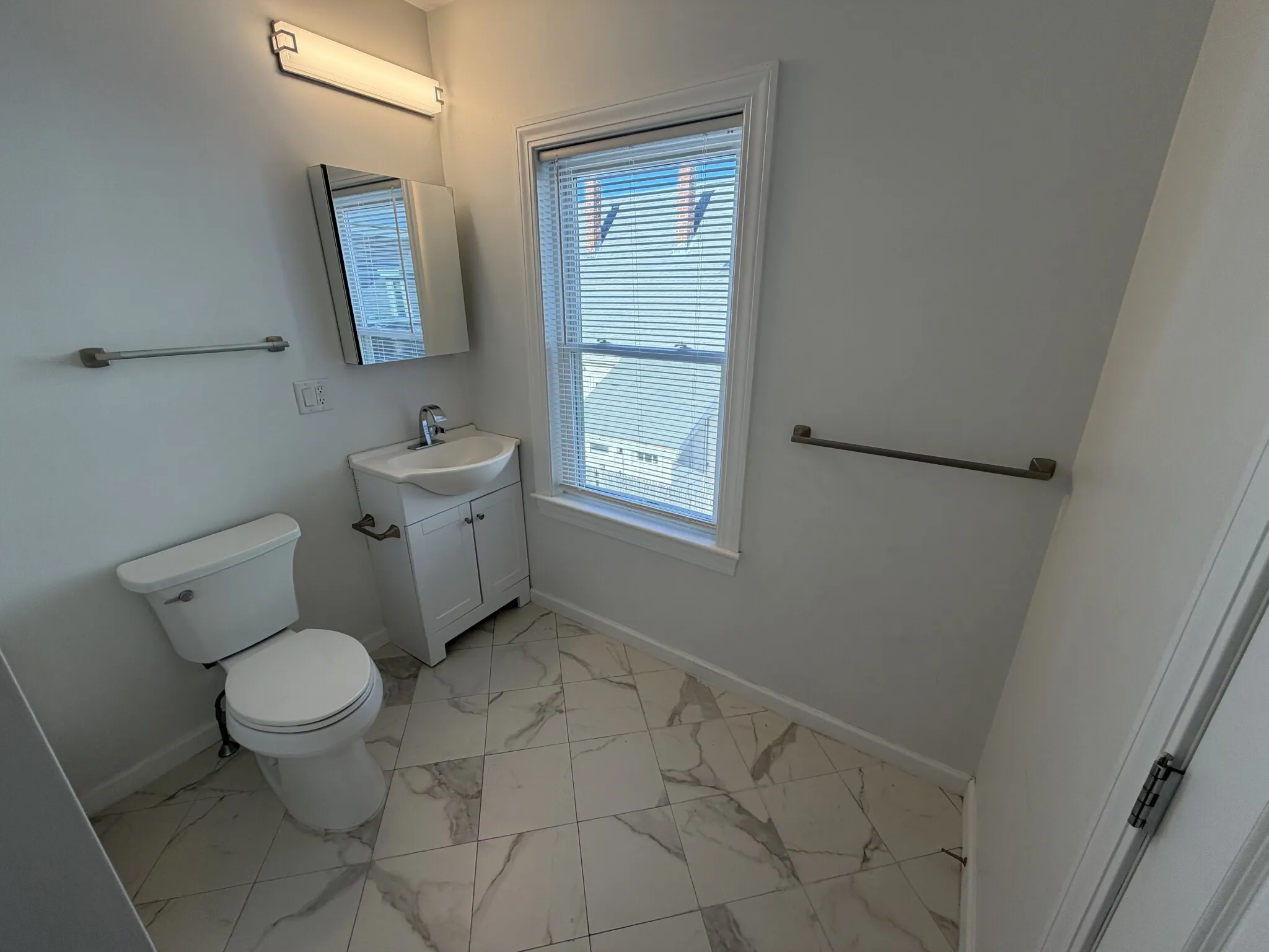 2 bed, 2.5 bath apartment for rent at 31 Middle St Unit 1, Nonantum — photo 13 of 24