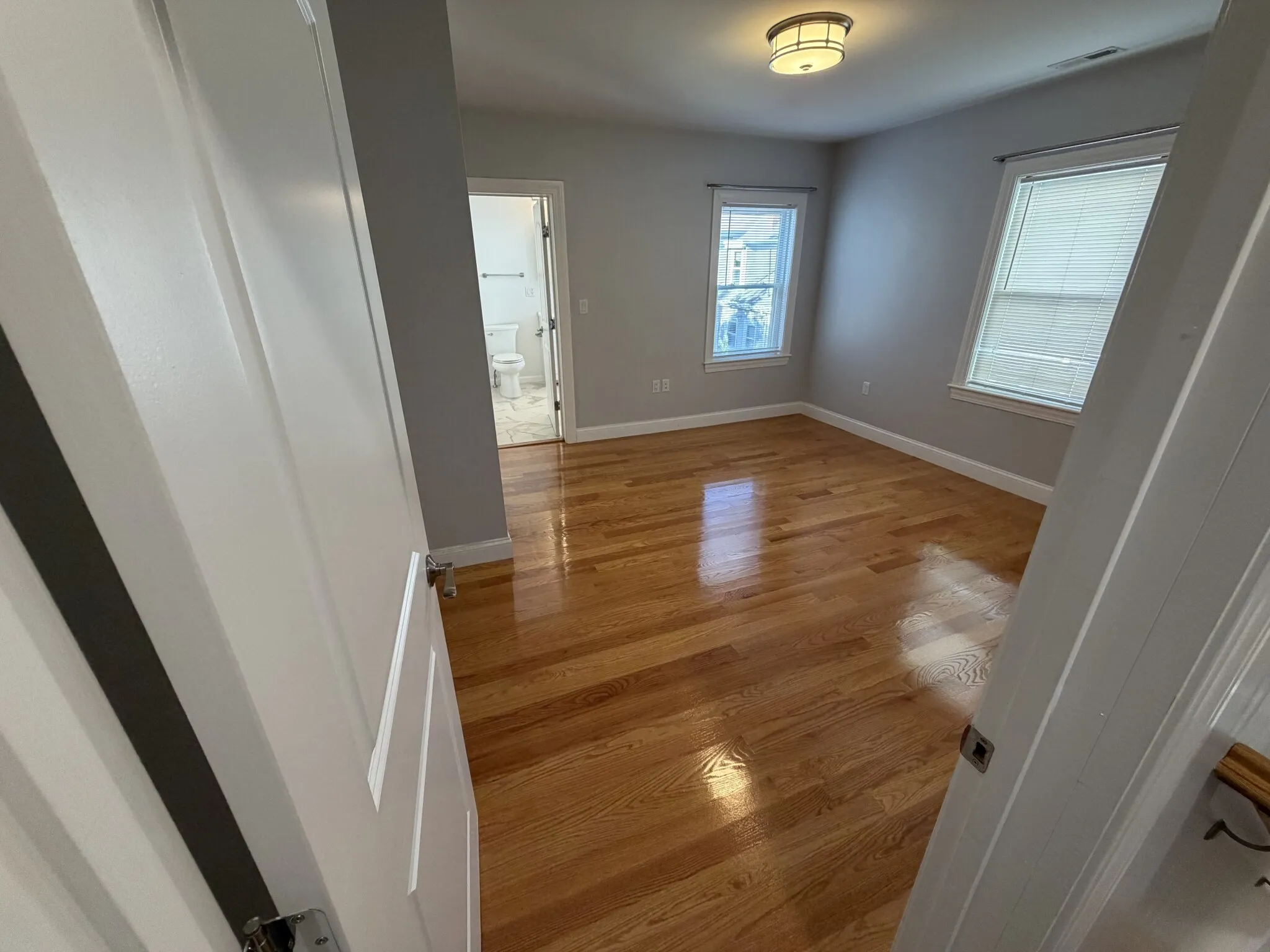 2 bed, 2.5 bath apartment for rent at 31 Middle St Unit 1, Nonantum — photo 10 of 24