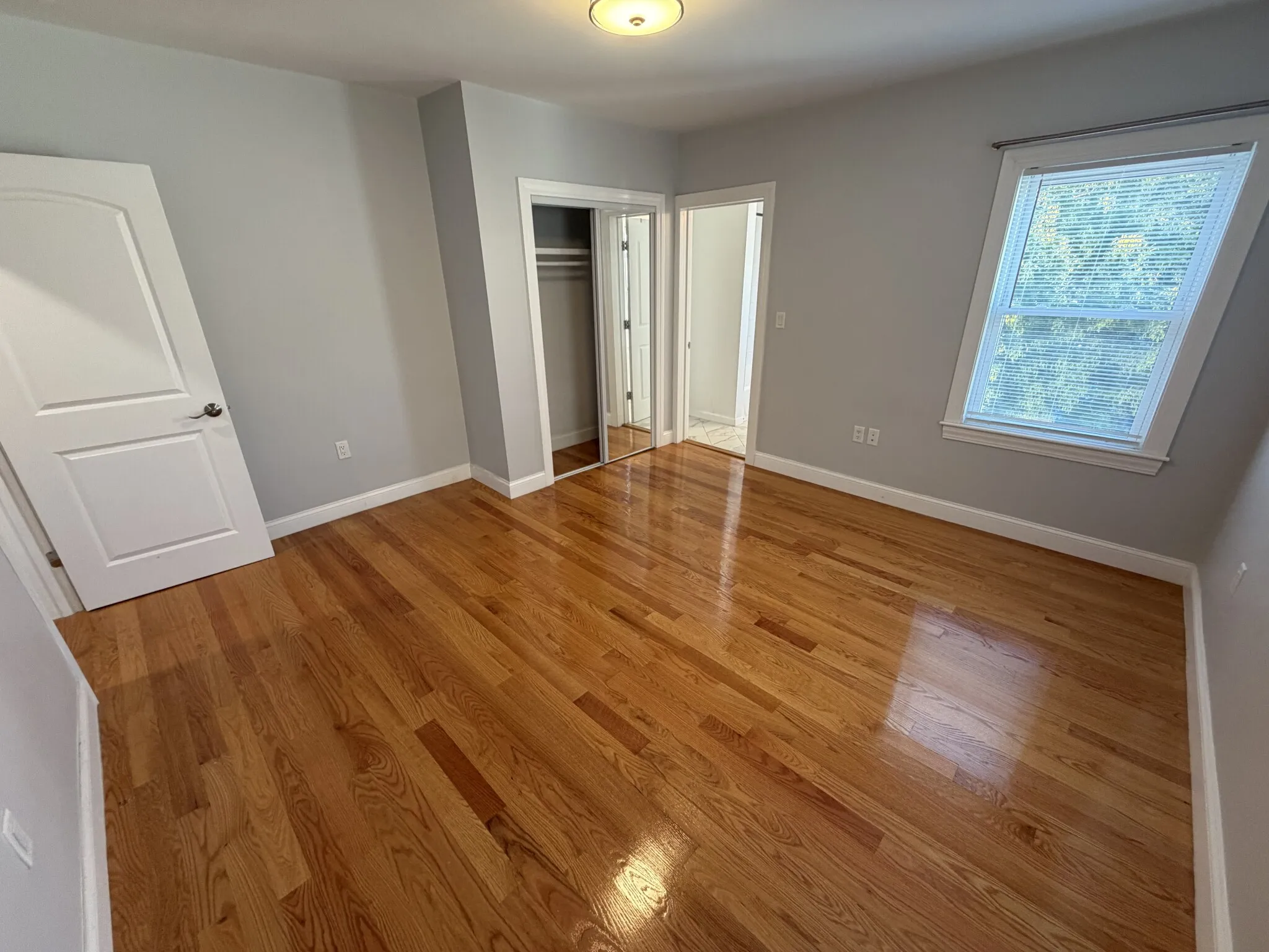 2 bed, 2.5 bath apartment for rent at 31 Middle St Unit 1, Nonantum — photo 11 of 24