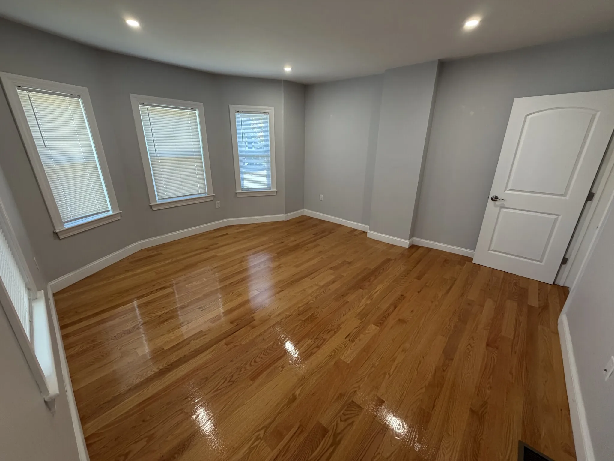 2 bed, 2.5 bath apartment for rent at 31 Middle St Unit 1, Nonantum — photo 1 of 24