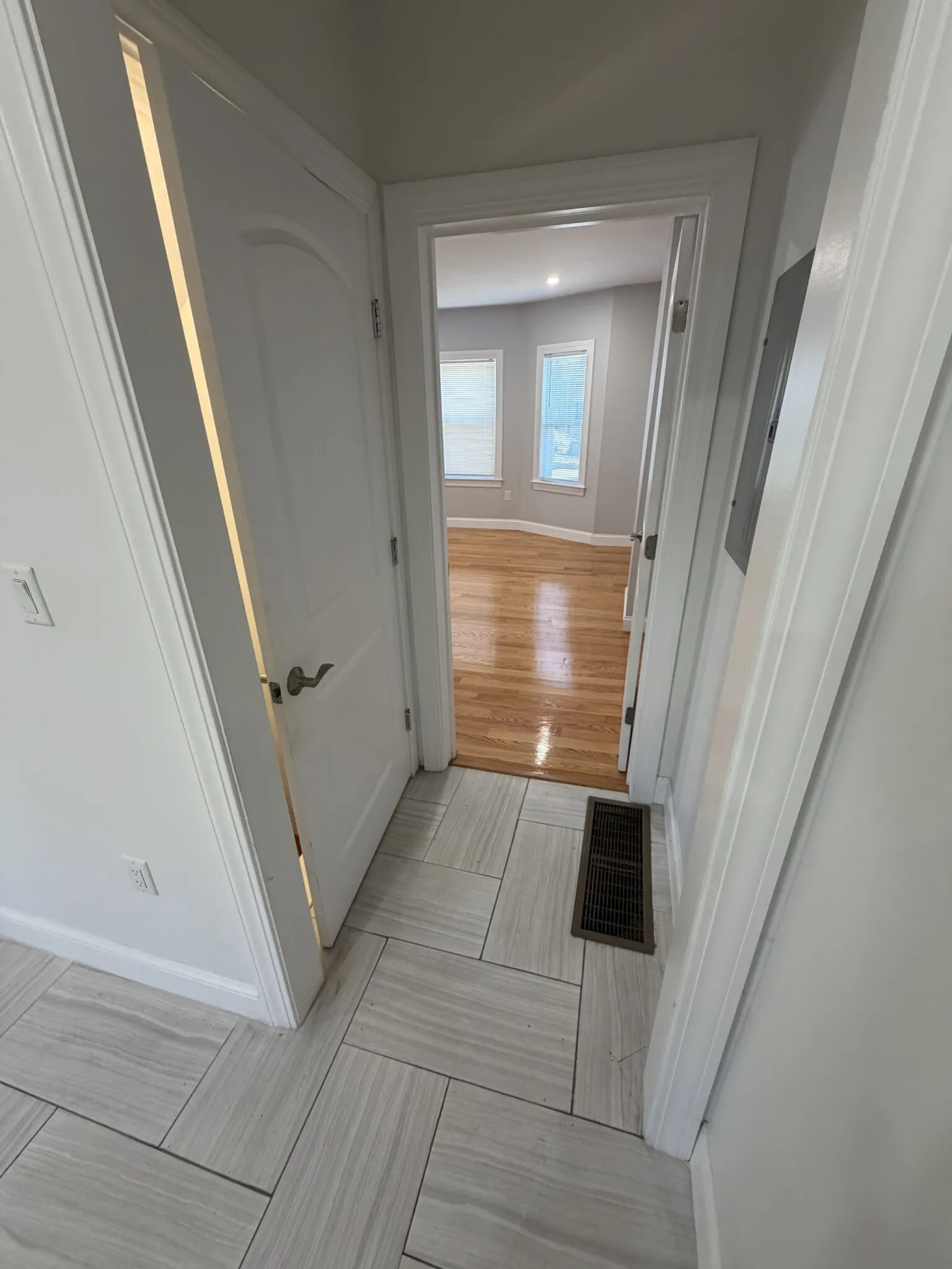 2 bed, 2.5 bath apartment for rent at 31 Middle St Unit 1, Nonantum — photo 16 of 24