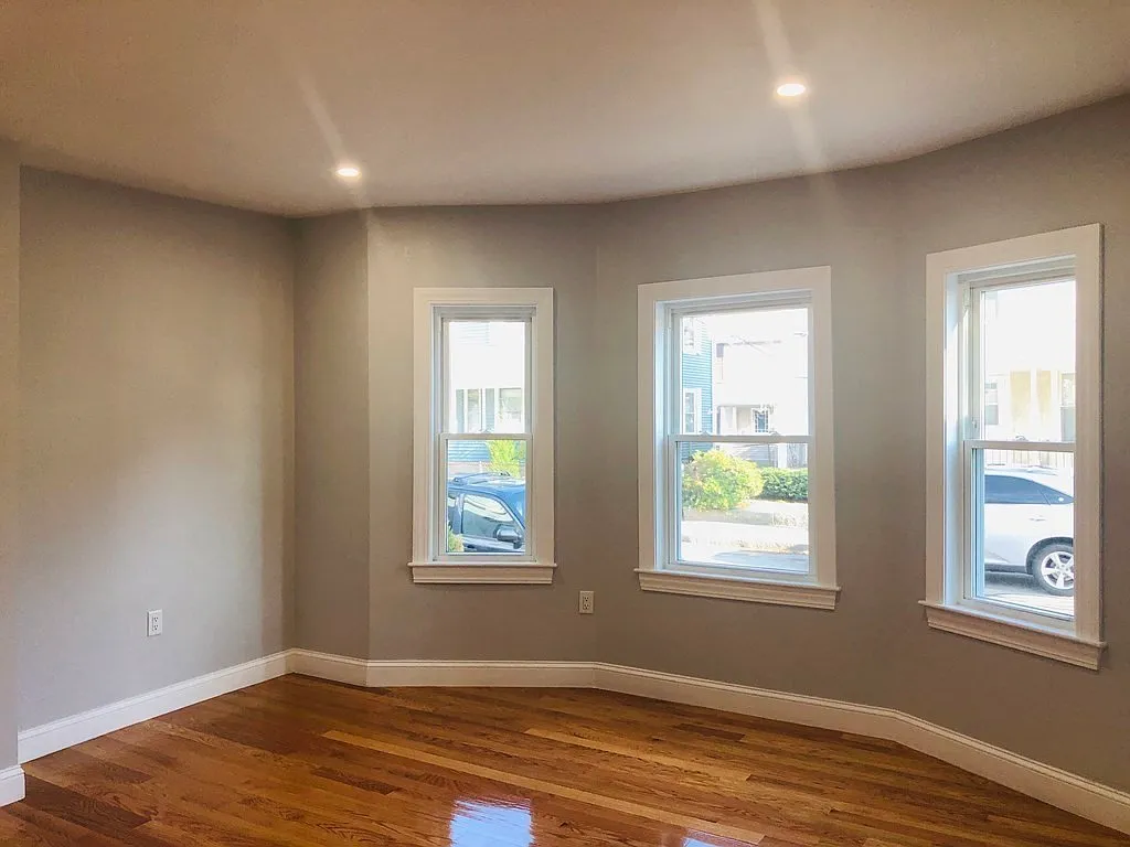 2 bed, 2.5 bath apartment for rent at 31 Middle St Unit A, Nonantum — photo 5 of 16
