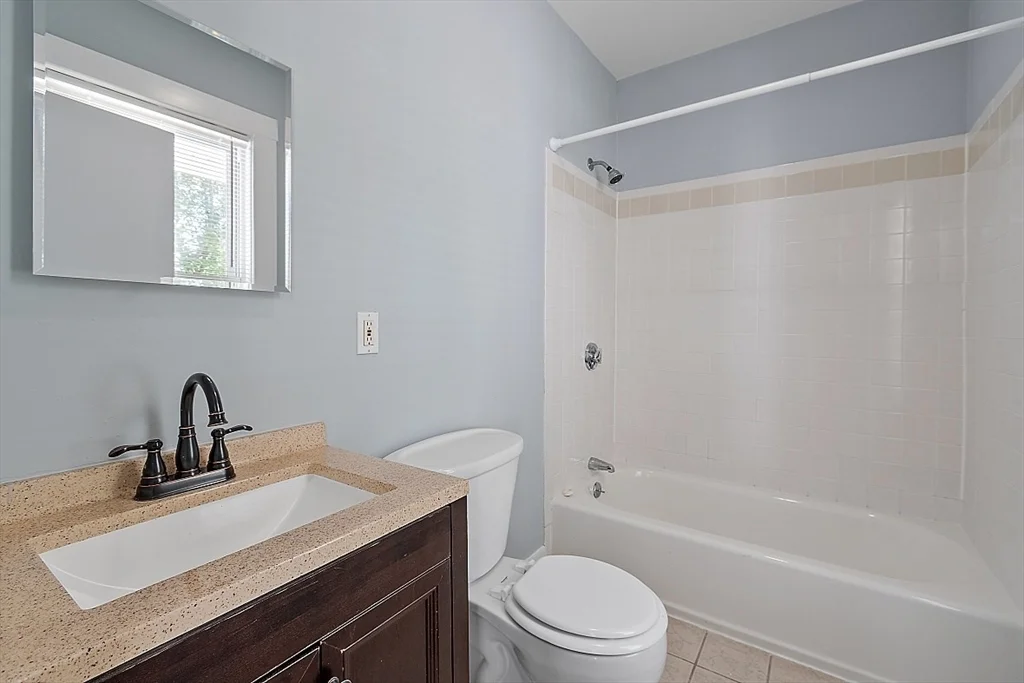 1 bed, 1 bath apartment for rent at 31 Mill St Unit 1, Pepperell — photo 13 of 15
