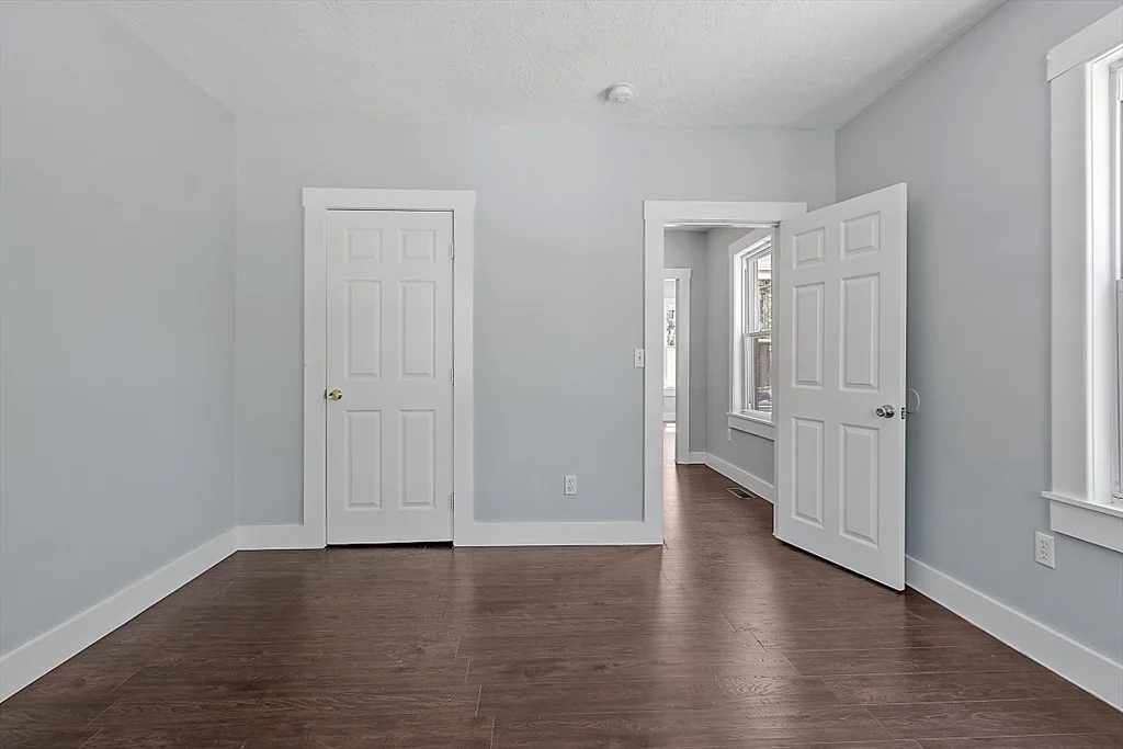 1 bed, 1 bath apartment for rent at 31 Mill St Unit 1, Pepperell — photo 4 of 15
