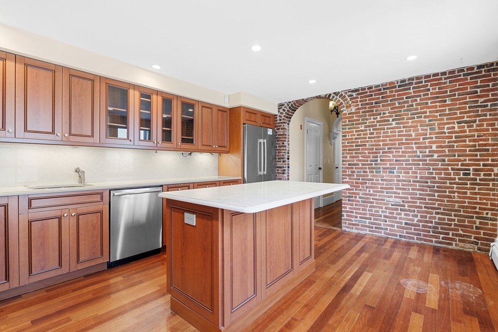 2 bed, 2 bath apartment for rent at 31 Millmont St Unit 1, Roxbury — photo 10 of 36