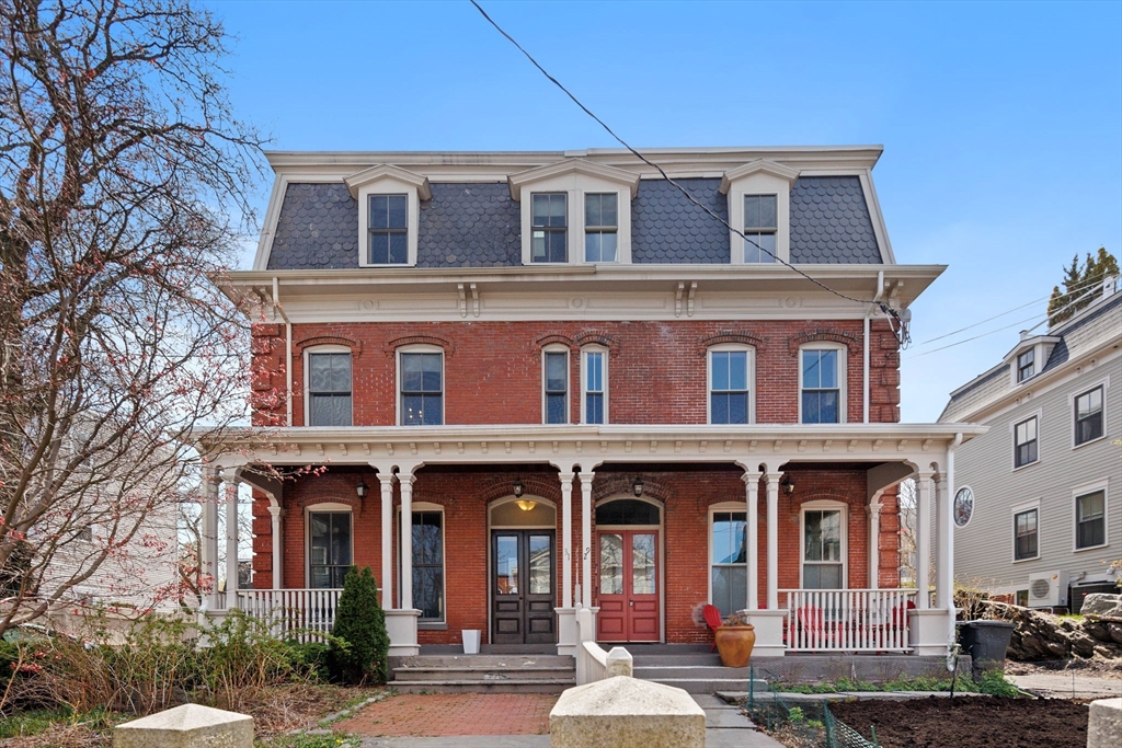 2 bed, 2 bath apartment for rent at 31 Millmont St Unit 1, Roxbury — photo 1 of 36