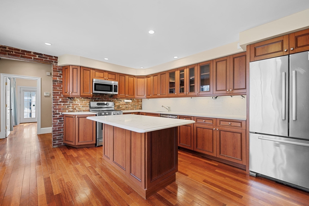2 bed, 2 bath apartment for rent at 31 Millmont St Unit 1, Roxbury — photo 11 of 36