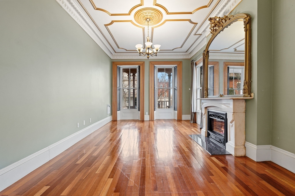 2 bed, 2 bath apartment for rent at 31 Millmont St Unit 1, Roxbury — photo 4 of 36