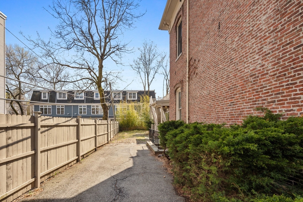 2 bed, 2 bath apartment for rent at 31 Millmont St Unit 1, Roxbury — photo 29 of 36