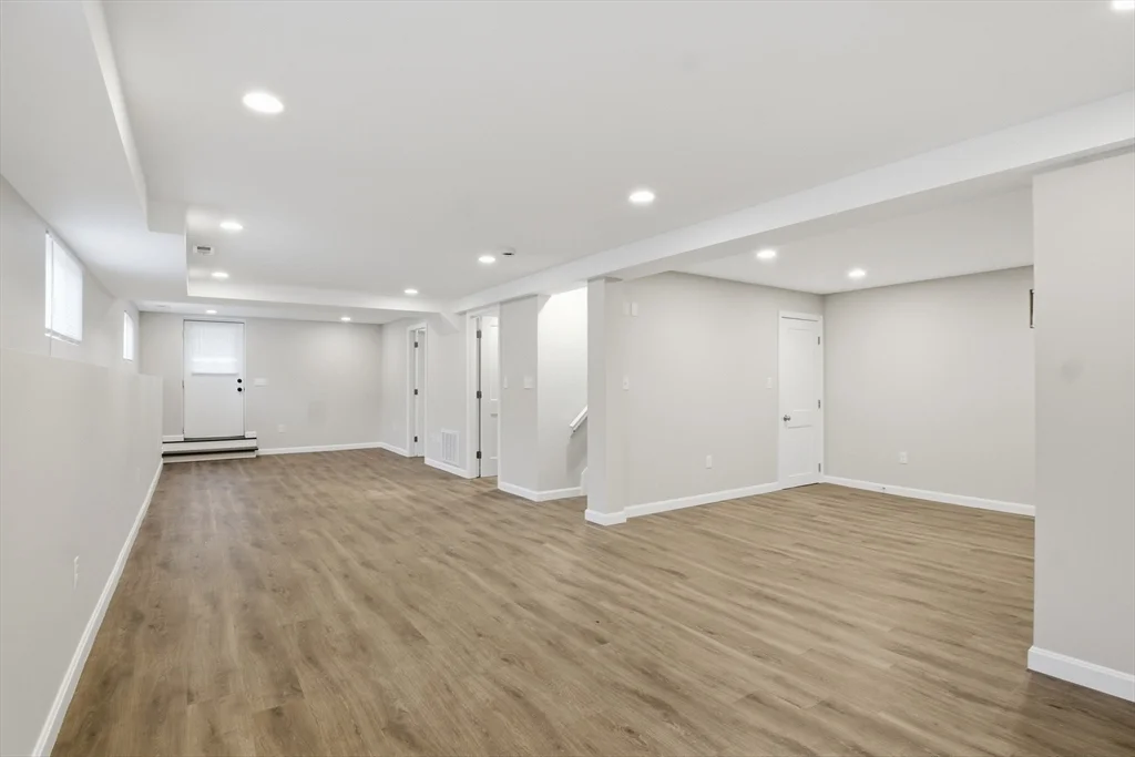 4 bed, 3 bath apartment for rent at 31 Milner St, Waltham — photo 24 of 37