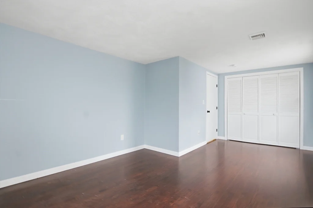 4 bed, 3 bath apartment for rent at 31 Milner St, Waltham — photo 13 of 37